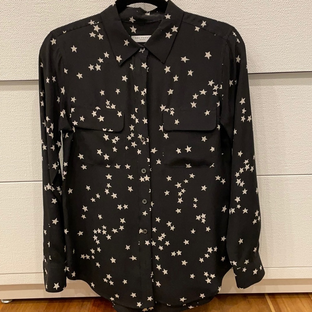 Equipment
Starry Night Slim Signature Silk Shirt